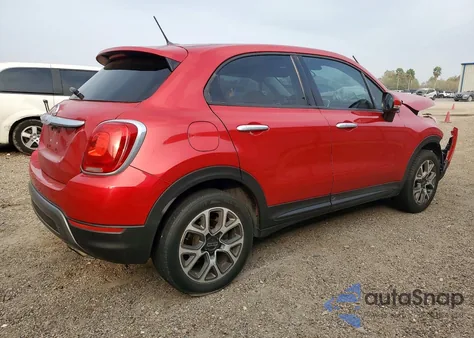 2017 Fiat 500X Trekking z USA, uszkodzony, nr VIN ZFBCFXCB3HP588175